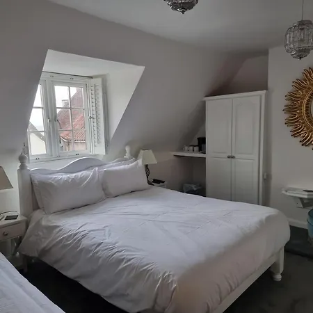 Poppy ゲストハウス ウィットビー